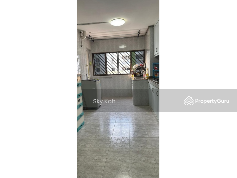 For Rent - 235 Tampines Street 21