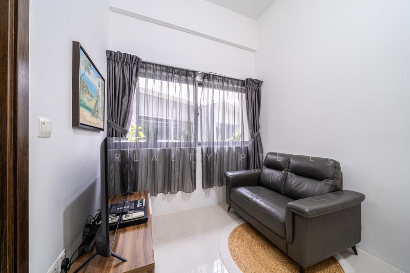 For Sale - Siglap V