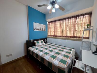 For Rent - Le Crescendo