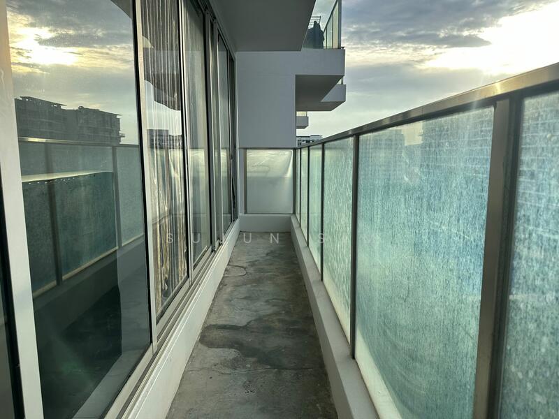 For Rent - The Centris