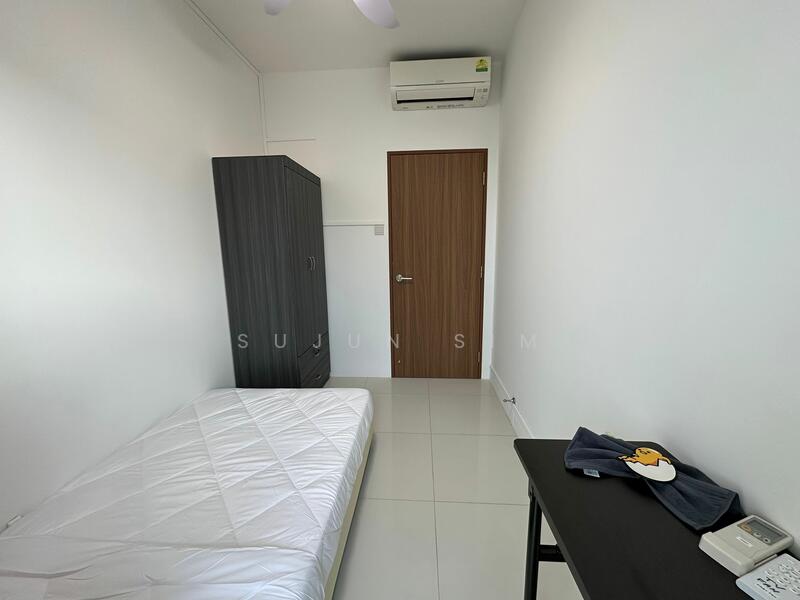 For Rent - The Centris