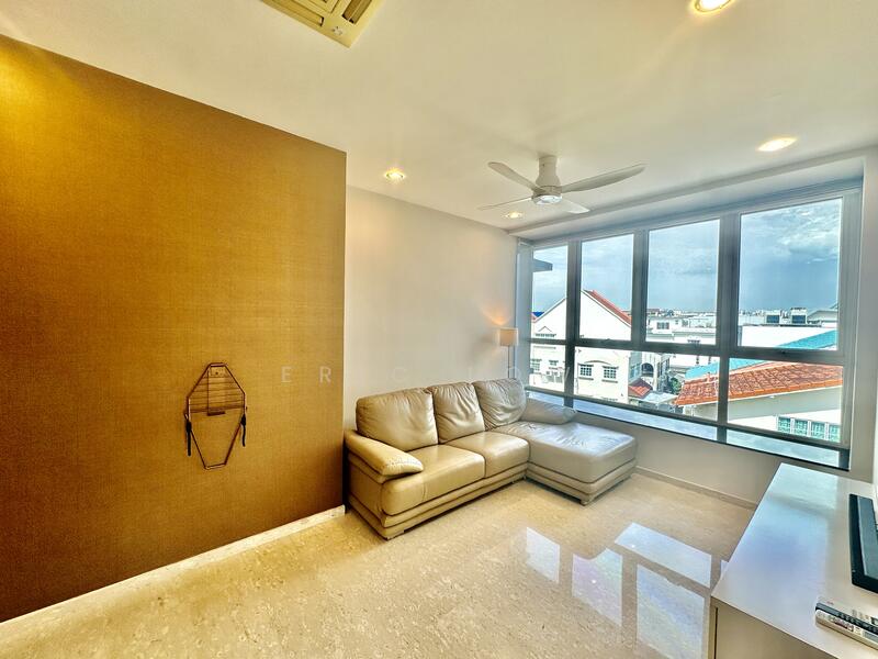 For Rent - Residence 66