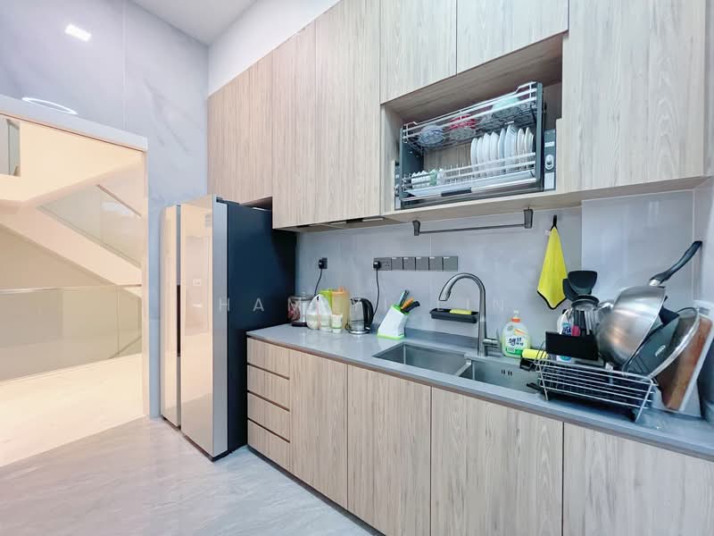 Sembawang Hills Estate, 37 Jalan Rukam, 7 Bedrooms, 8,850 sqft, Semi-Detached House For Sale, by Tham Yi Lin, 60118529 - Kitchen - PropertyGuru.com.sg