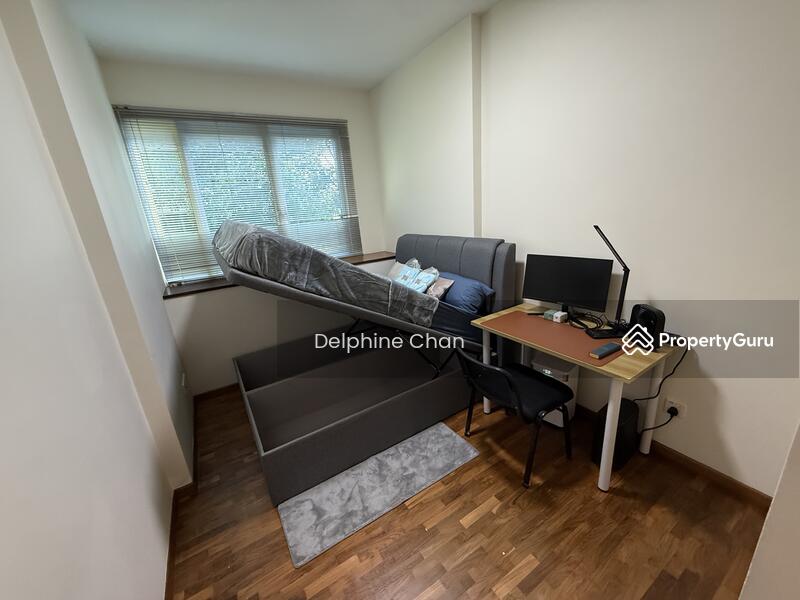 For Rent - Sunglade