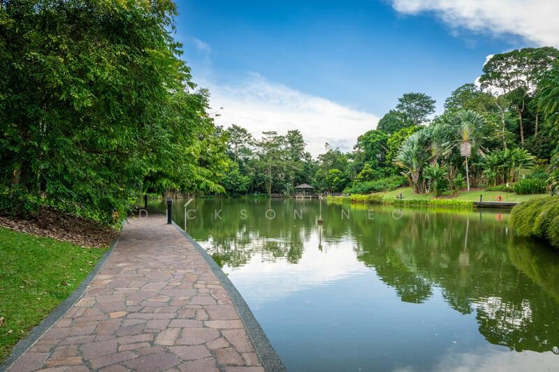 For Sale - Beautiful Regular Flat Plot. Grand Frontage. Private. Dickson☎️9488.40.80