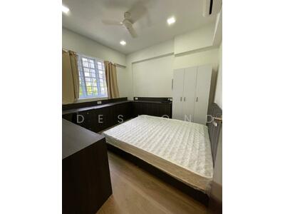 For Rent - Flora East