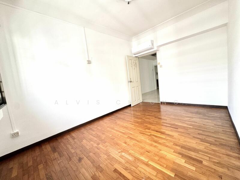 For Sale - 413 Sembawang Drive