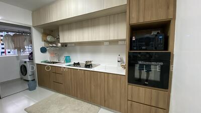 For Rent - 164A Rivervale Crescent