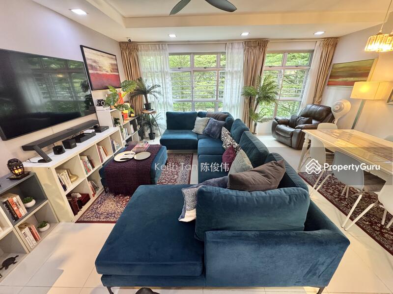 For Sale - 782D Woodlands Crescent