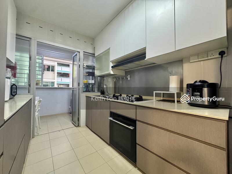 For Sale - 782D Woodlands Crescent