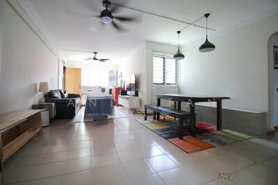 For Sale - 231 Tampines Street 21