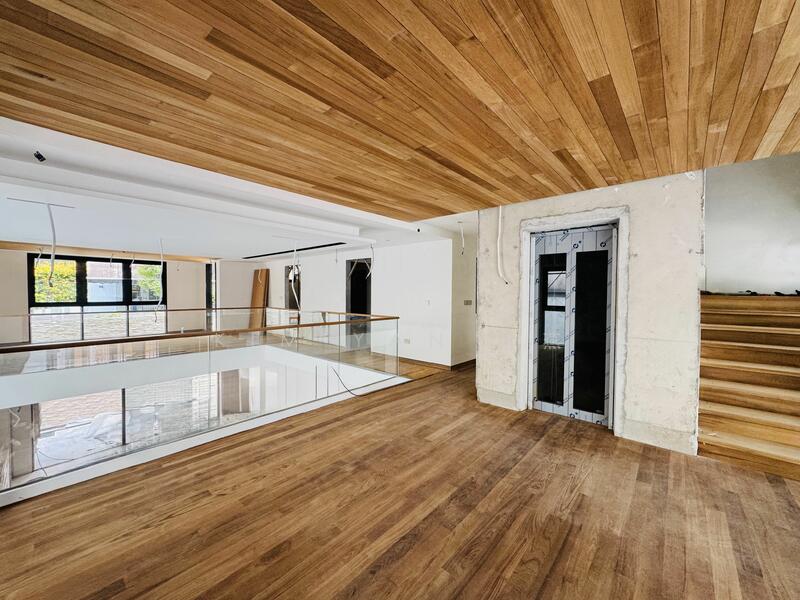 For Sale - Brand New Semi-D, 4 levels with Lift & swimming Pool, 6 bedrooms all ensuite