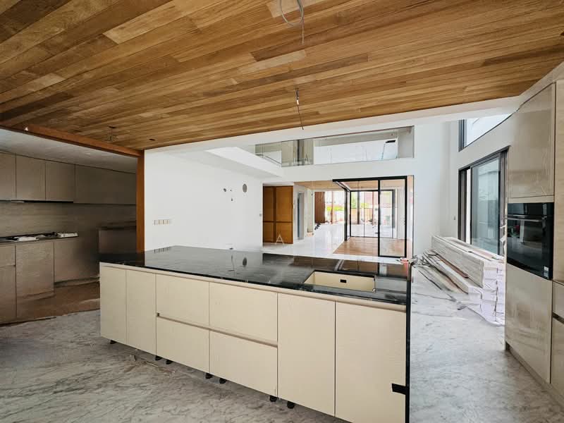 For Sale - Brand New Semi-D, 4 levels with Lift & swimming Pool, 6 bedrooms all ensuite