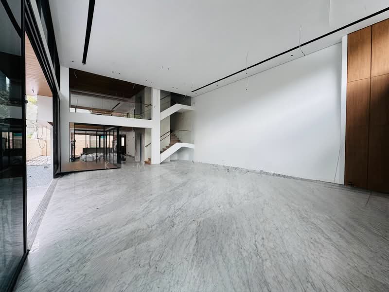 For Sale - Brand New Semi-D, 4 levels with Lift & swimming Pool, 6 bedrooms all ensuite