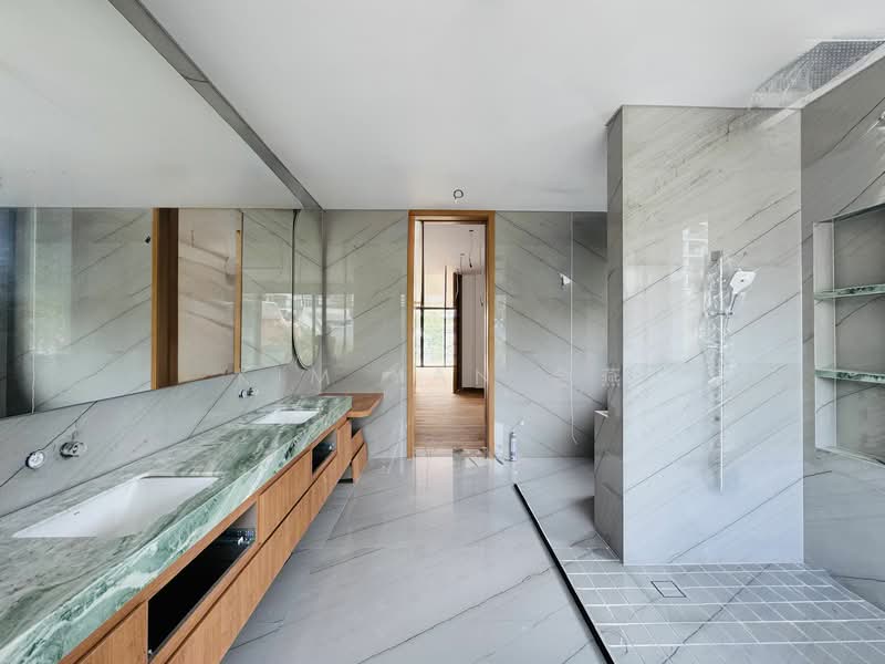 For Sale - Brand New Semi-D, 4 levels with Lift & swimming Pool, 6 bedrooms all ensuite