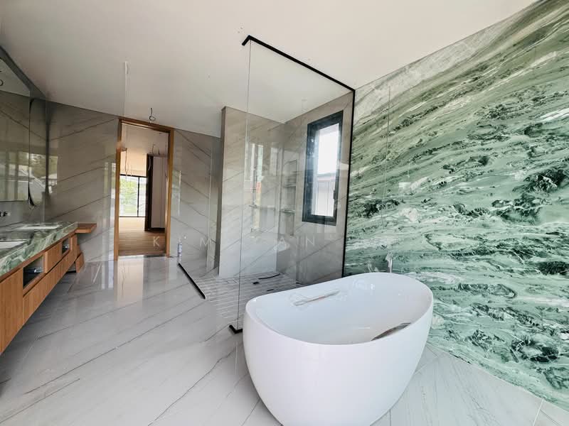 For Sale - Brand New Semi-D, 4 levels with Lift & swimming Pool, 6 bedrooms all ensuite