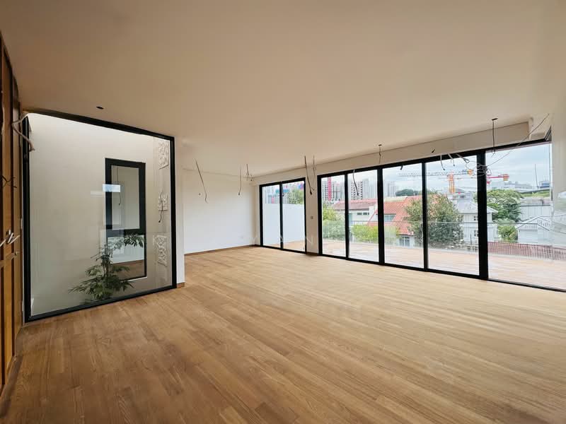 For Sale - Brand New Semi-D, 4 levels with Lift & swimming Pool, 6 bedrooms all ensuite