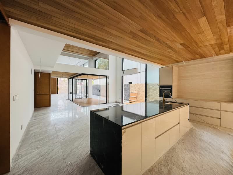 For Sale - Brand New Semi-D, 4 levels with Lift & swimming Pool, 6 bedrooms all ensuite