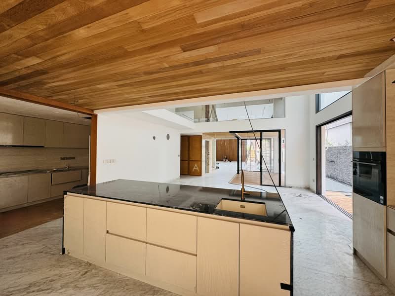 For Sale - Brand New Semi-D, 4 levels with Lift & swimming Pool, 6 bedrooms all ensuite