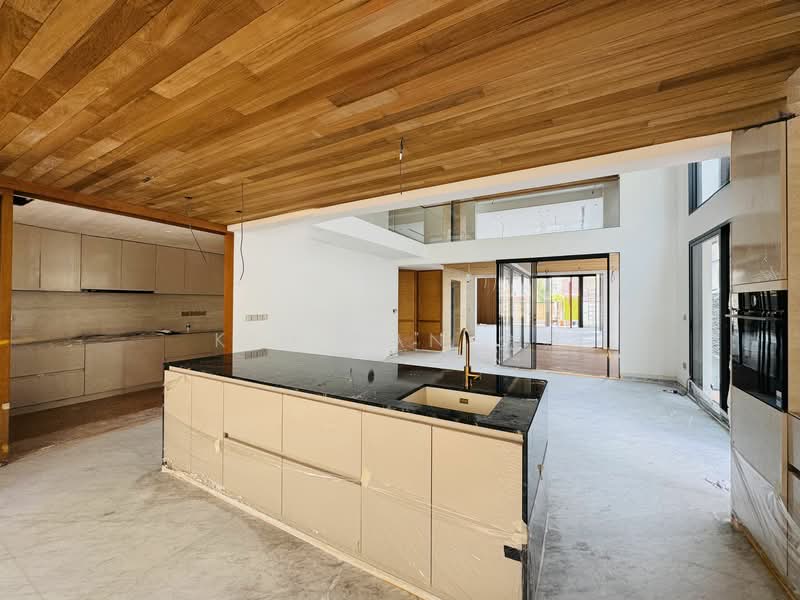 For Sale - Brand New Semi-D, 4 levels with Lift & swimming Pool, 6 bedrooms all ensuite