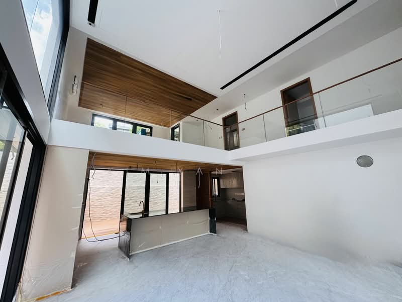 For Sale - Brand New Semi-D, 4 levels with Lift & swimming Pool, 6 bedrooms all ensuite