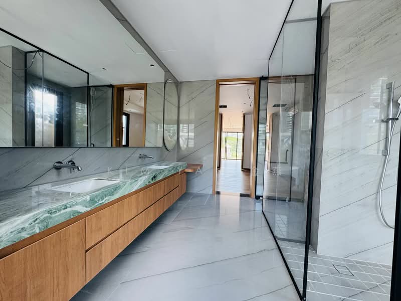 Brand New Semi-D, 4 levels with Lift & swimming Pool, 6 bedrooms all ensuite Semi-Detached House For Sale at S$ 14,880,000 | PropertyGuru Singapore