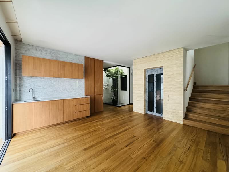 Brand New Semi-D, 4 levels with Lift & swimming Pool, 6 bedrooms all ensuite Semi-Detached House For Sale at S$ 14,880,000 | PropertyGuru Singapore