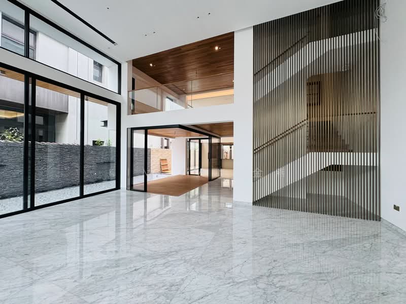 For Sale - Brand New Semi-D, 4 levels with Lift & swimming Pool, 6 bedrooms all ensuite