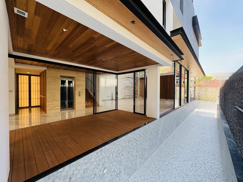 For Sale - Brand New Semi-D, 4 levels with Lift & swimming Pool, 6 bedrooms all ensuite