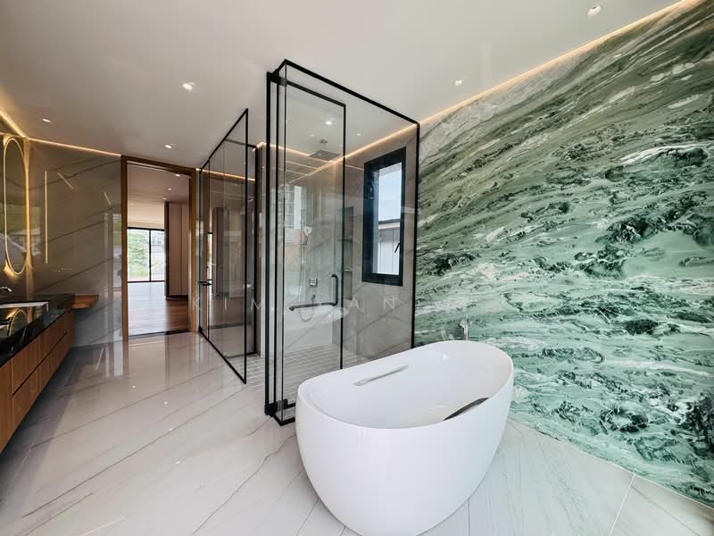 For Sale - Brand New Semi-D, 4 levels with Lift & swimming Pool, 6 bedrooms all ensuite