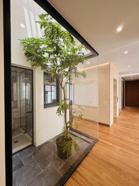 For Sale - Brand New Semi-D, 4 levels with Lift & swimming Pool, 6 bedrooms all ensuite