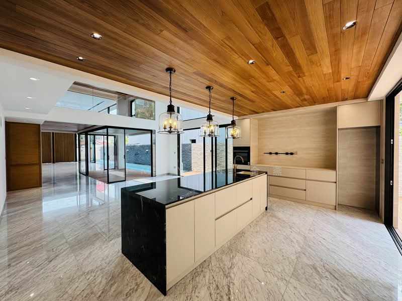 For Sale - Brand New Semi-D, 4 levels with Lift & swimming Pool, 6 bedrooms all ensuite