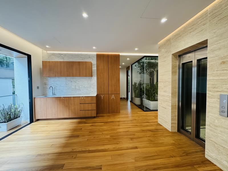 For Sale - Brand New Semi-D, 4 levels with Lift & swimming Pool, 6 bedrooms all ensuite