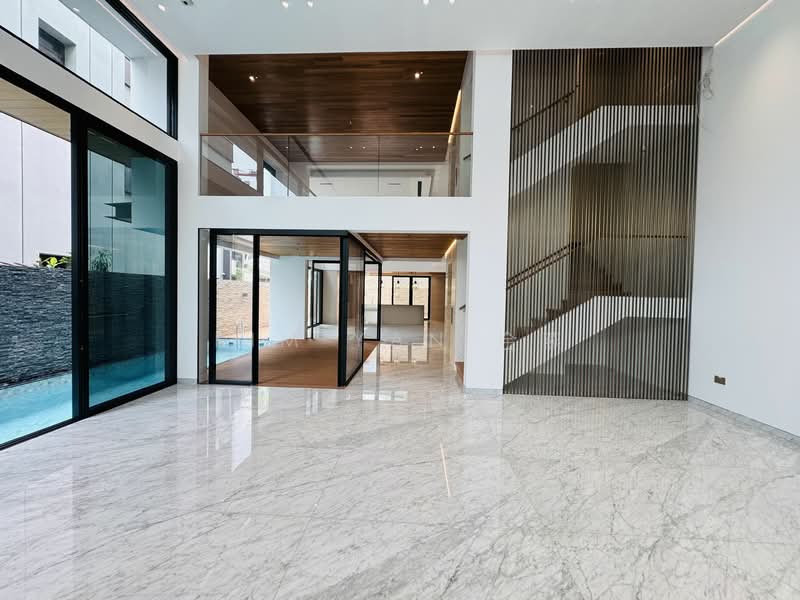 For Sale - Brand New Semi-D, 4 levels with Lift & swimming Pool, 6 bedrooms all ensuite