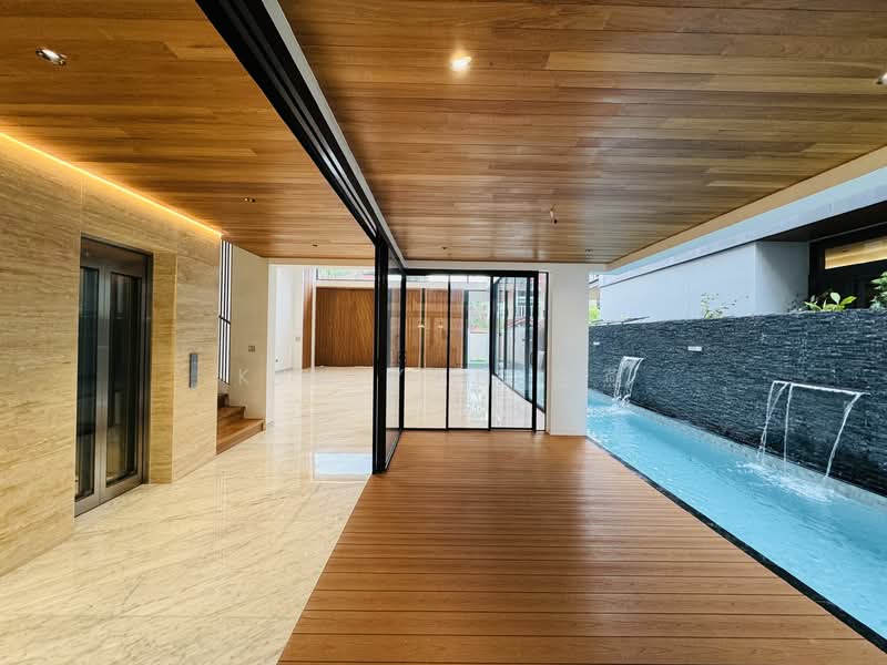 For Sale - Brand New Semi-D, 4 levels with Lift & swimming Pool, 6 bedrooms all ensuite