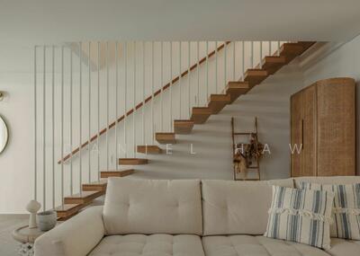 For Sale - ⭐️⭐️LANDED7772@ Beautifully Renovated Move In Conditions Terrace