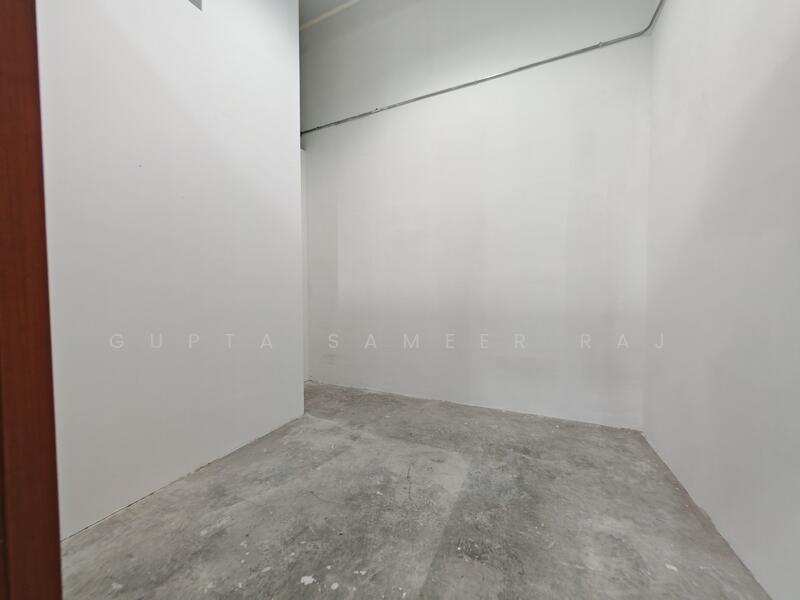 Interlocal Centre, 100G Pasir Panjang Road, 2,248 sqft, Office For Rent, by Gupta Sameer Raj, 60119044 - CommercialGuru.com.sg