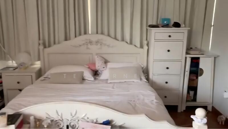 3rd Bedroom Upstairs