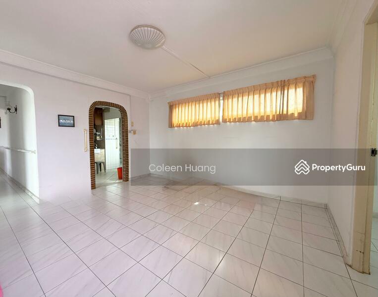 For Sale - 615 Hougang Avenue 8