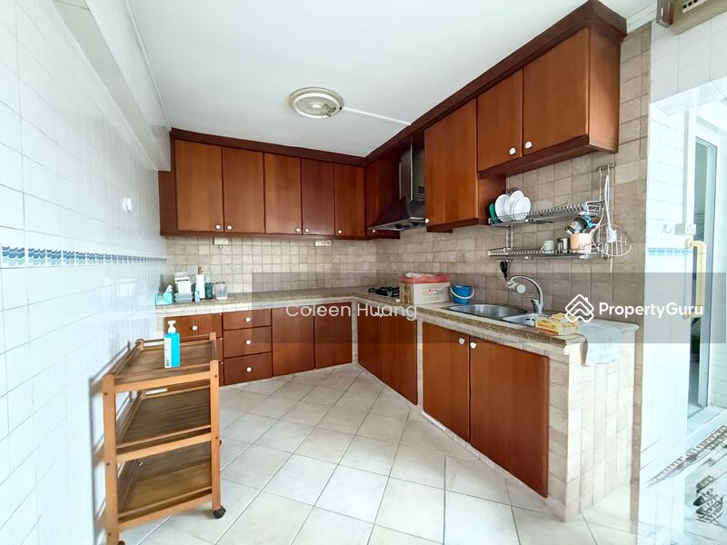 For Sale - 615 Hougang Avenue 8