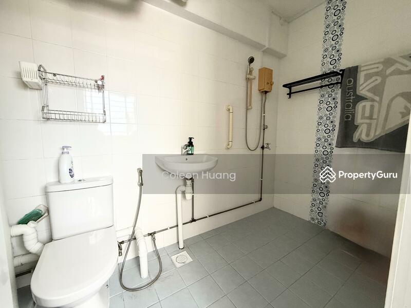 For Sale - 615 Hougang Avenue 8