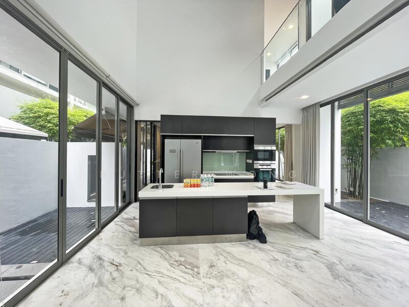 Dry Kitchen