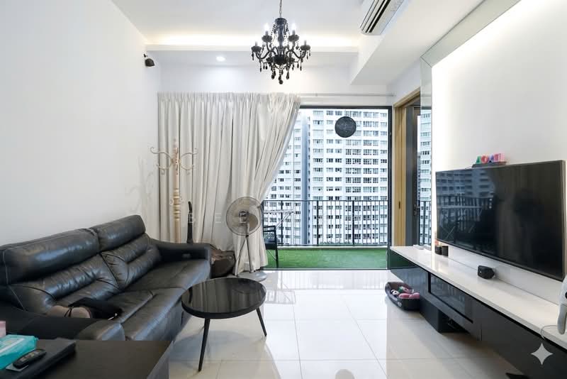 Boathouse Residences, 23 Upper Serangoon View, 1 Bedroom, 624 sqft, Condominium For Sale, by Bee 林美玲, 60119344 - Living Room - PropertyGuru.com.sg