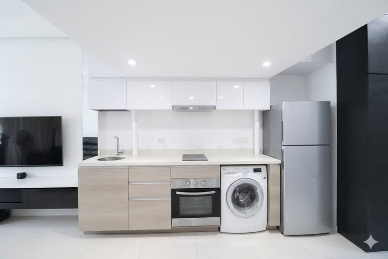 Boathouse Residences, 23 Upper Serangoon View, 1 Bedroom, 624 sqft, Condominium For Sale, by Bee 林美玲, 60119344 - Kitchen - PropertyGuru.com.sg