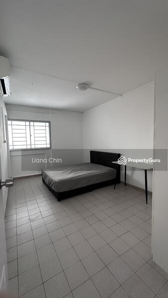 Second common bedroom