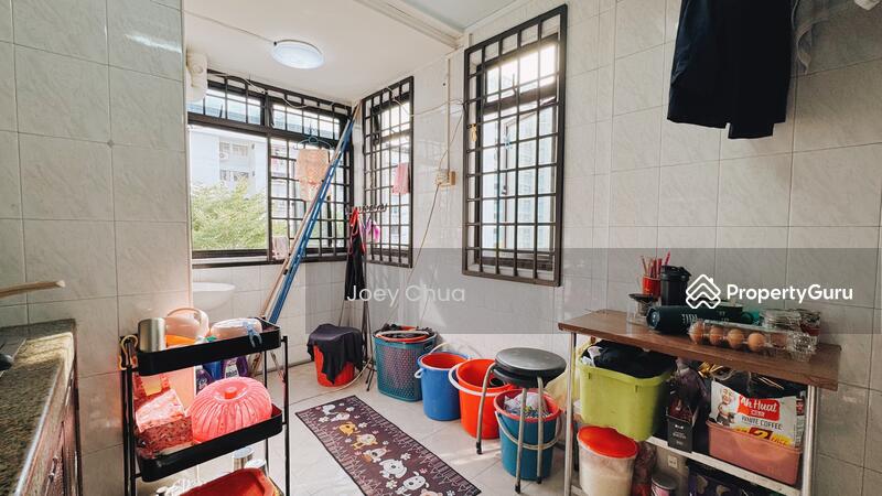 Kitchen / Yard