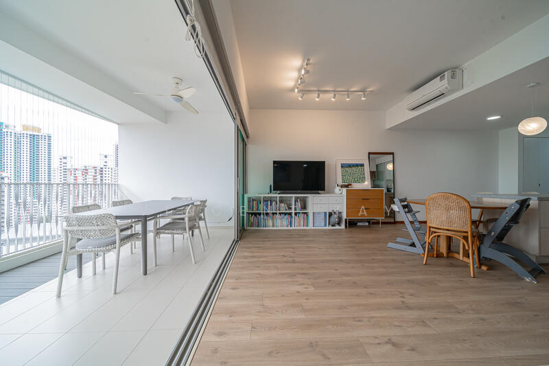 For Rent - Trevista