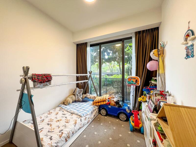 For Rent - Parc Esta