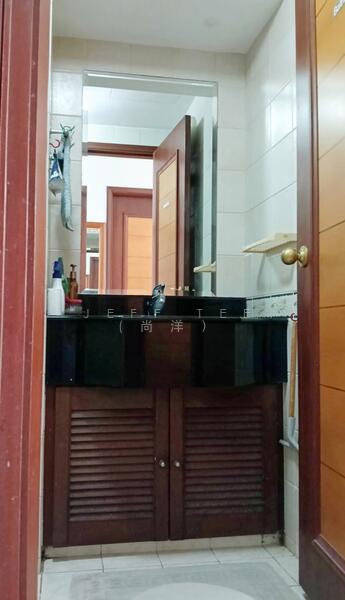 Yishun Emerald, 30 Canberra Drive, Room Rental, 105 sqft, Condominium For Rent, by Jeff Tee (尚洋）, 60119509 - Bathroom - PropertyGuru.com.sg