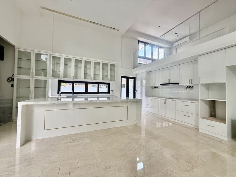 Brand New Near Orchard / Fernhill Road / Steven’s’ MRT / 1km SCGS, Fernhill Road / Stevens Road, 7 Bedrooms, 9,500 sqft, Semi-Detached House For Sale, by Bernard Wu, 60119770 - Kitchen - PropertyGuru.com.sg